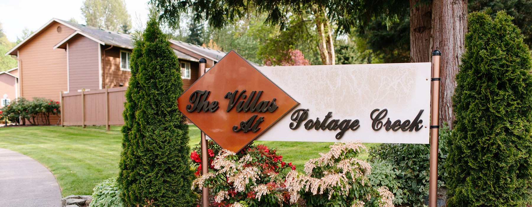 the villas at portage creek exterior sign